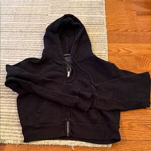 Brandy Melville zip up